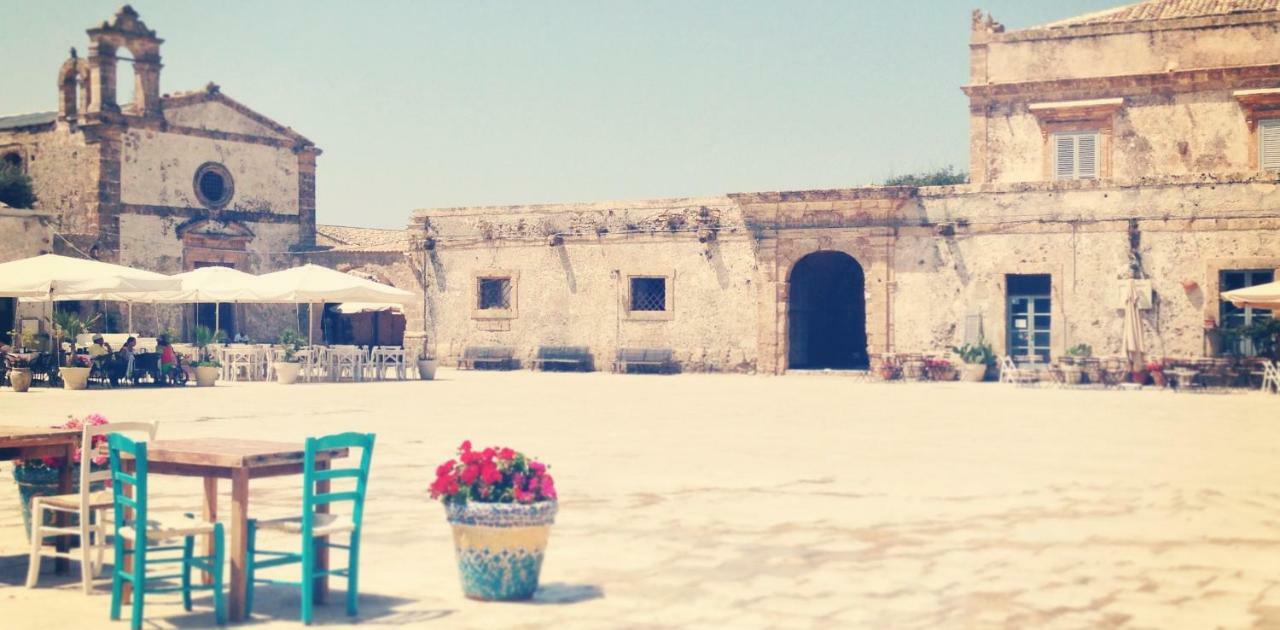 Maride Holiday Noto Buitenkant foto
