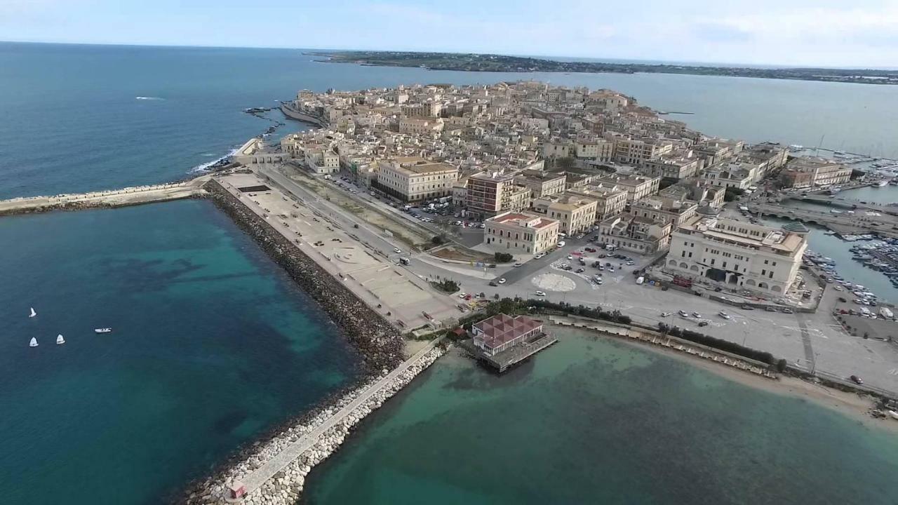 Maride Holiday Noto Buitenkant foto